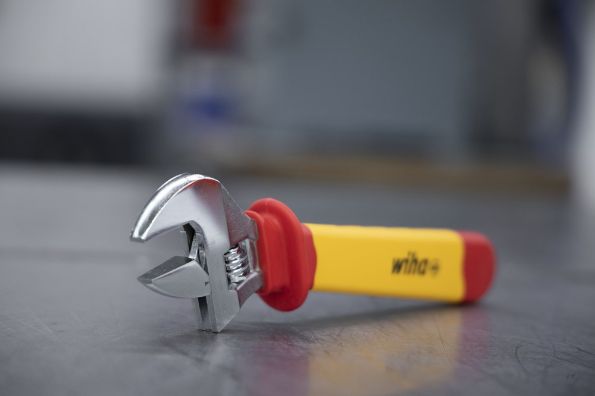 Afbeelding - https-www-ez-catalog-nl-Asset-864c26ad3979416abba1b40c6f3cad6a-ImageFullSize-Im-43061-Adjustable-spanner-electric-01-jpg